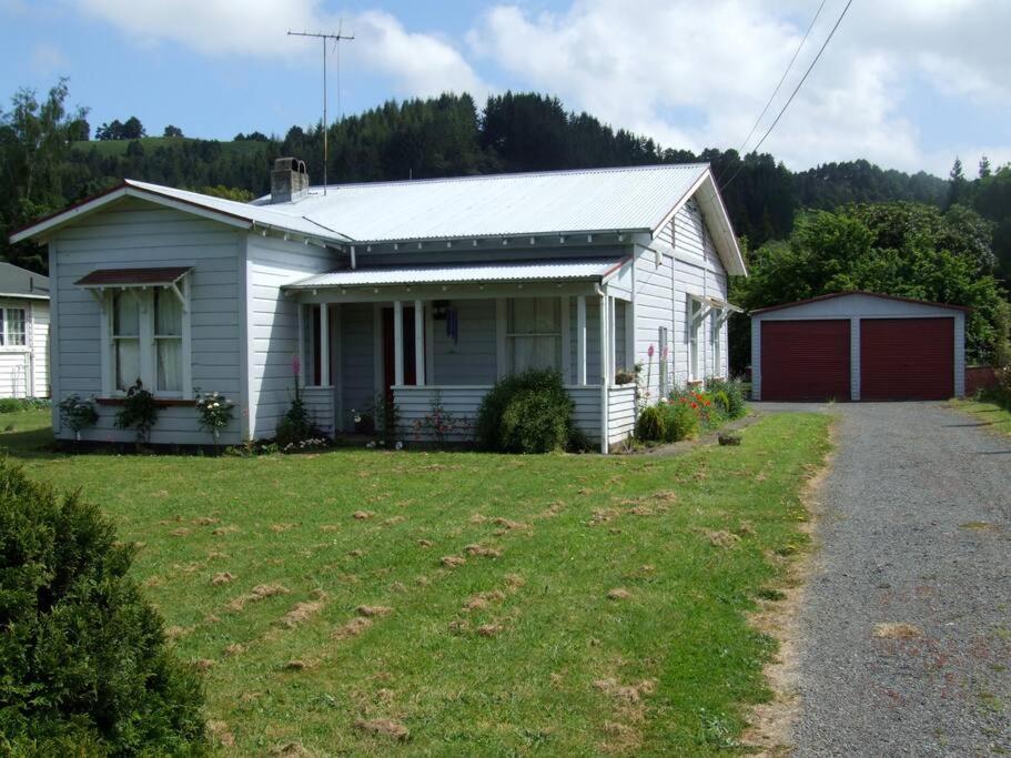 Riverlea Cottage - Cosy, Comfy, Quiet, Central Taumarunui Eksteriør bilde